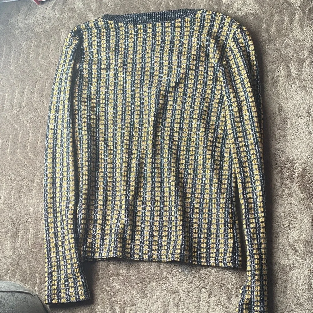Zara Vintage Black and Yellow V-Neck Sweater - Picture 5 of 5